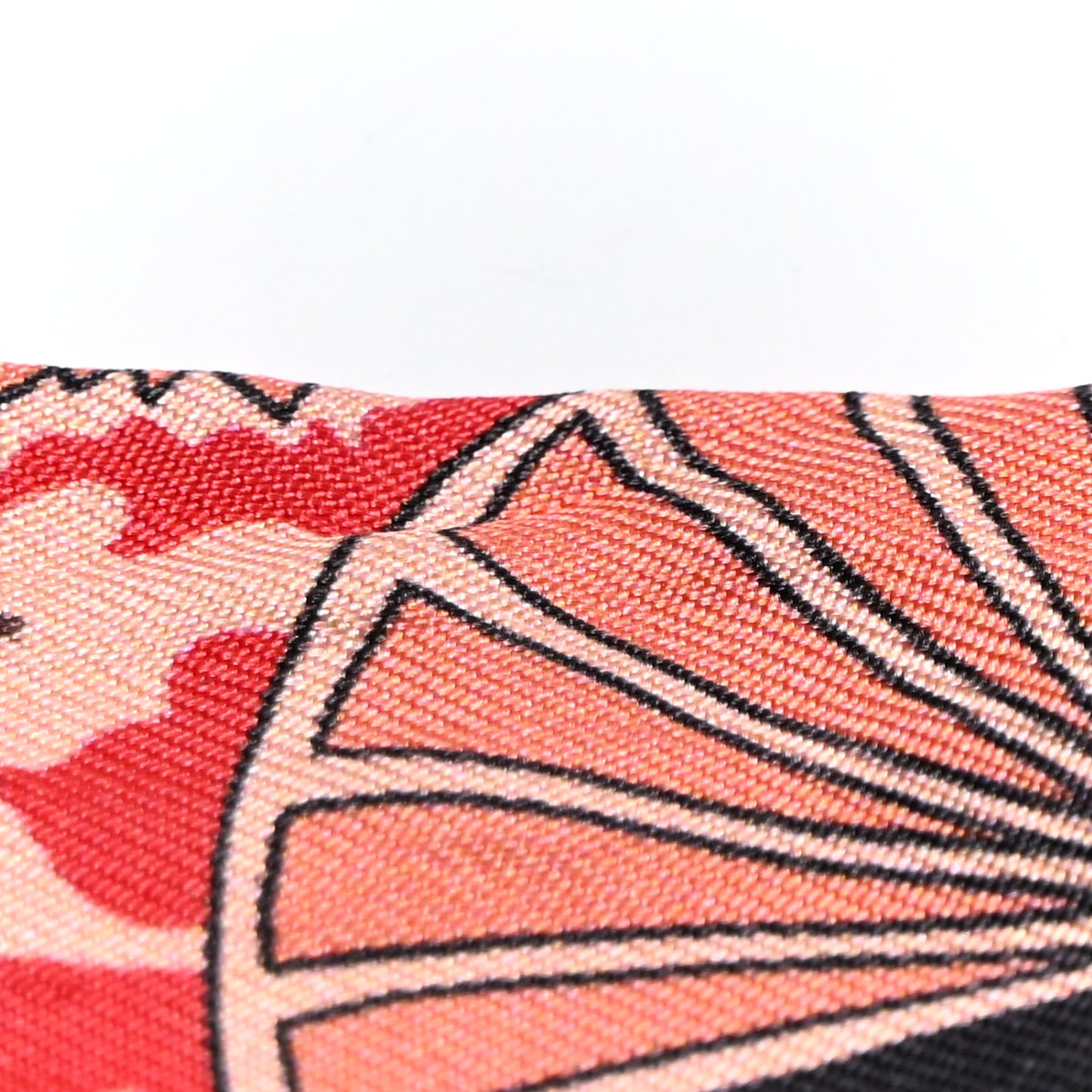 Silk Fleurs et Papillons de Tissus Twilly Black Rouge Bleu