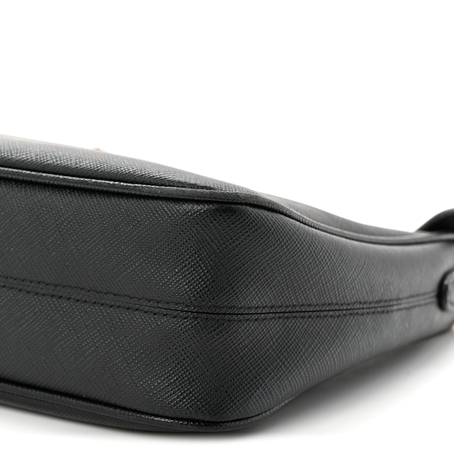 Saffiano Lux Re-Edition 2005 Shoulder Bag Black