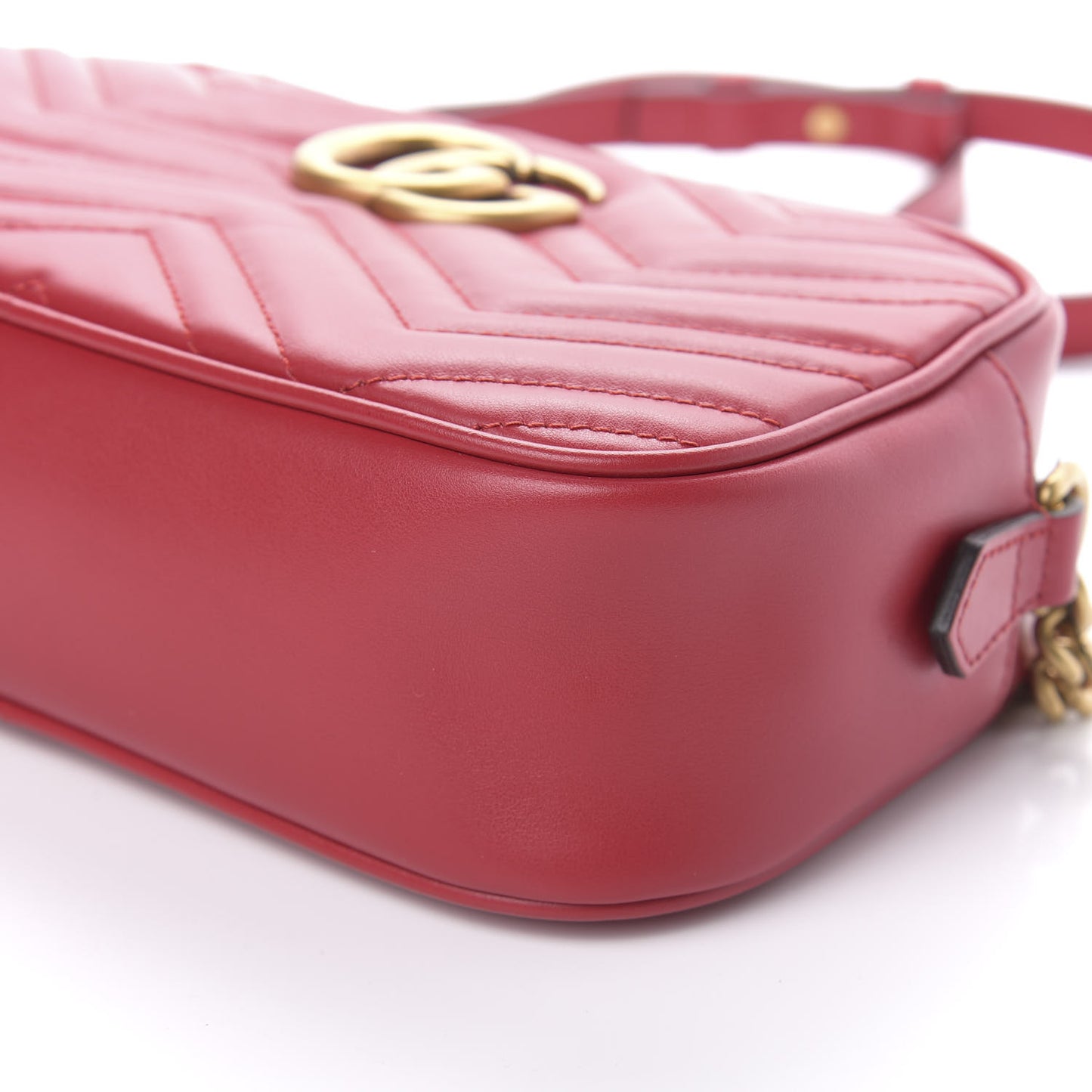 Calfskin Matelasse Small GG Marmont Chain Shoulder Bag Hibiscus Red