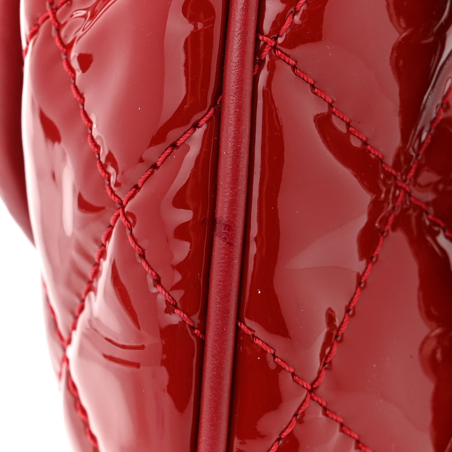 Patent Calfskin Quilted Medium Bubble CC Flap Dark Red