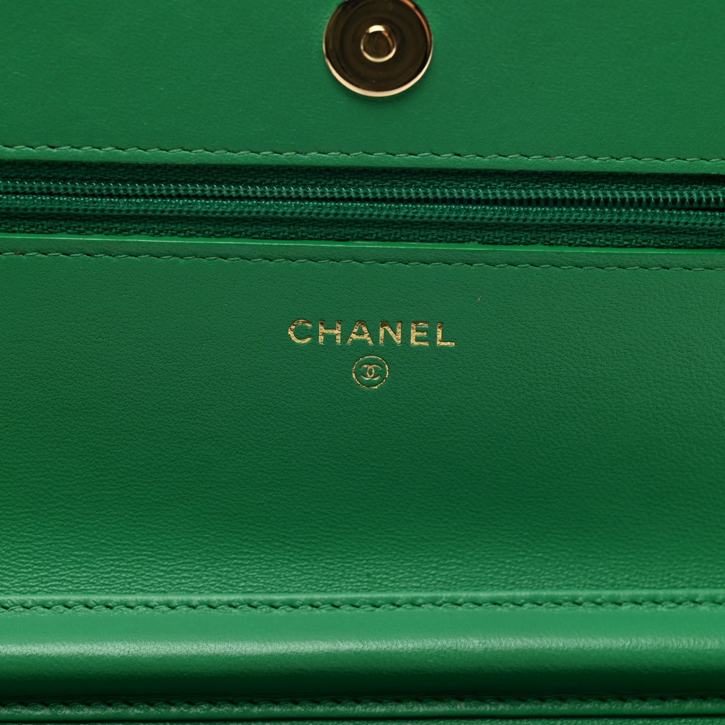 Lambskin Quilted Wallet On Chain WOC Green