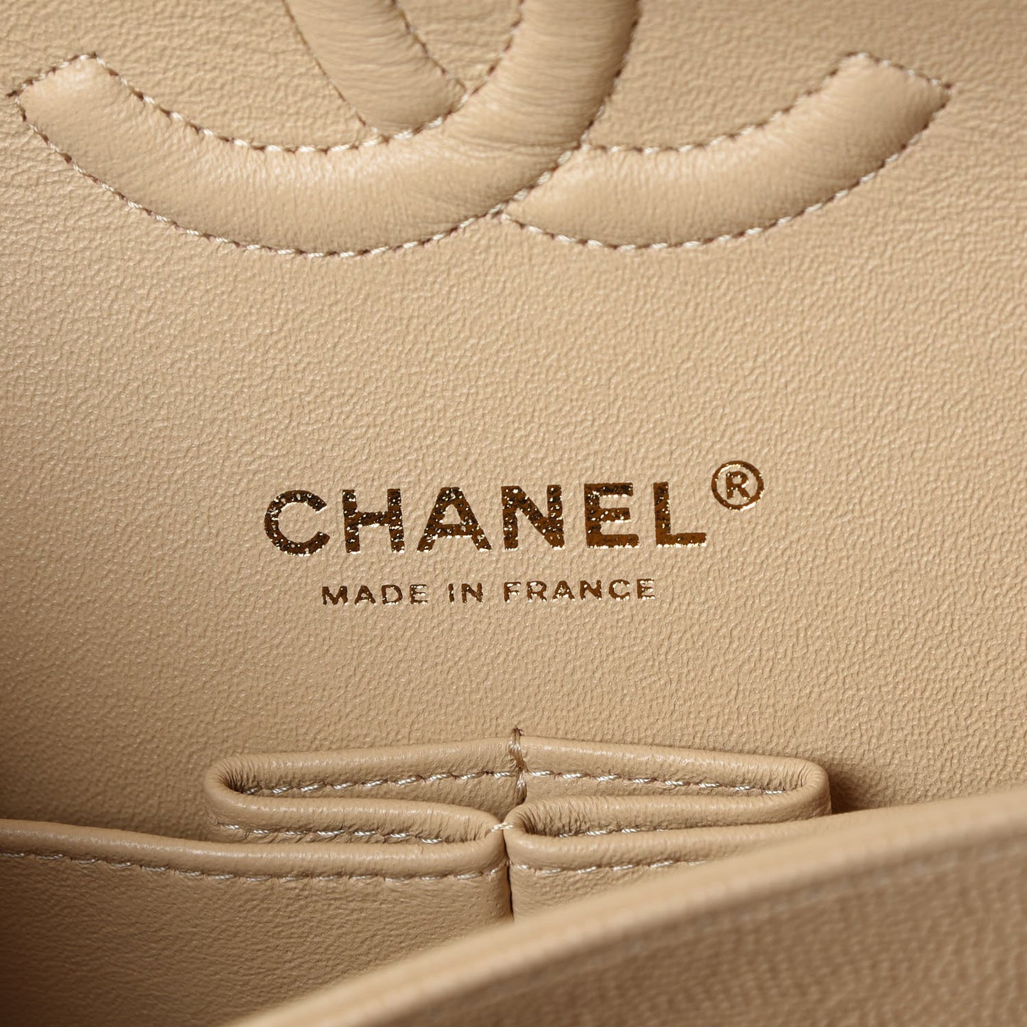 Caviar Quilted Medium Double Flap Beige Clair
