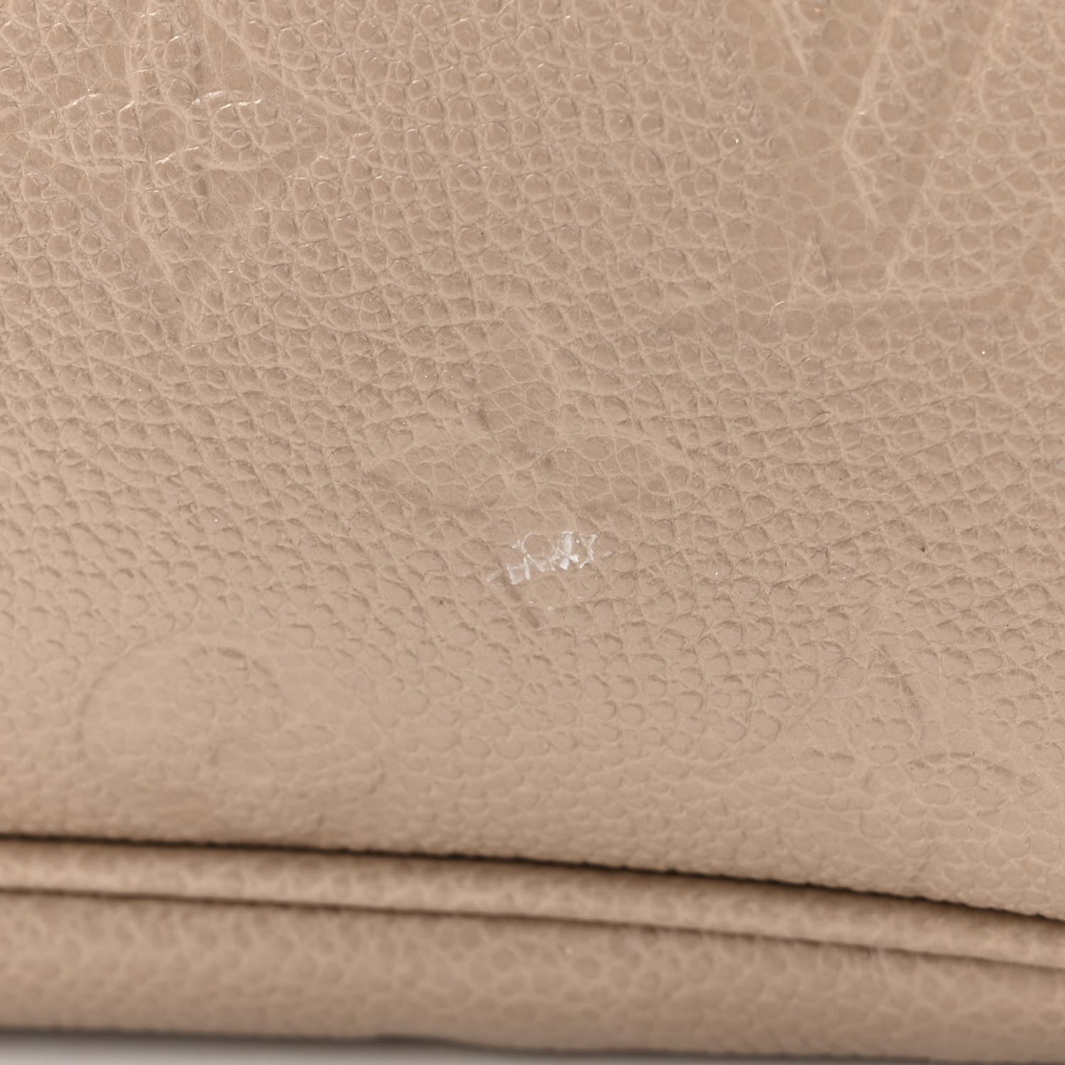 Louis Vuitton Empreinte Monogram Giant Trianon MM Tourterelle 9 of 10