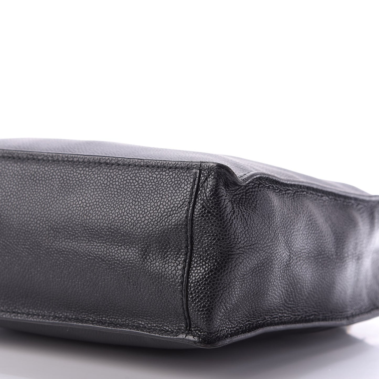 Caviar Shoulder Bag Black