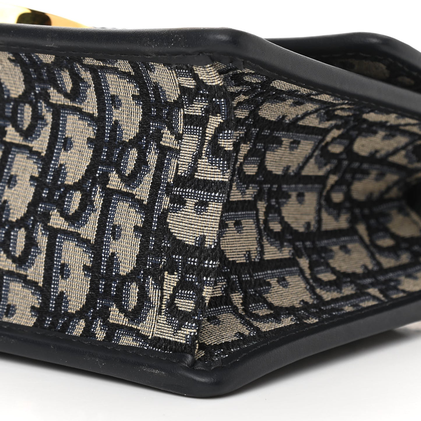 Oblique 30 Montaigne Chain Flap Bag Blue