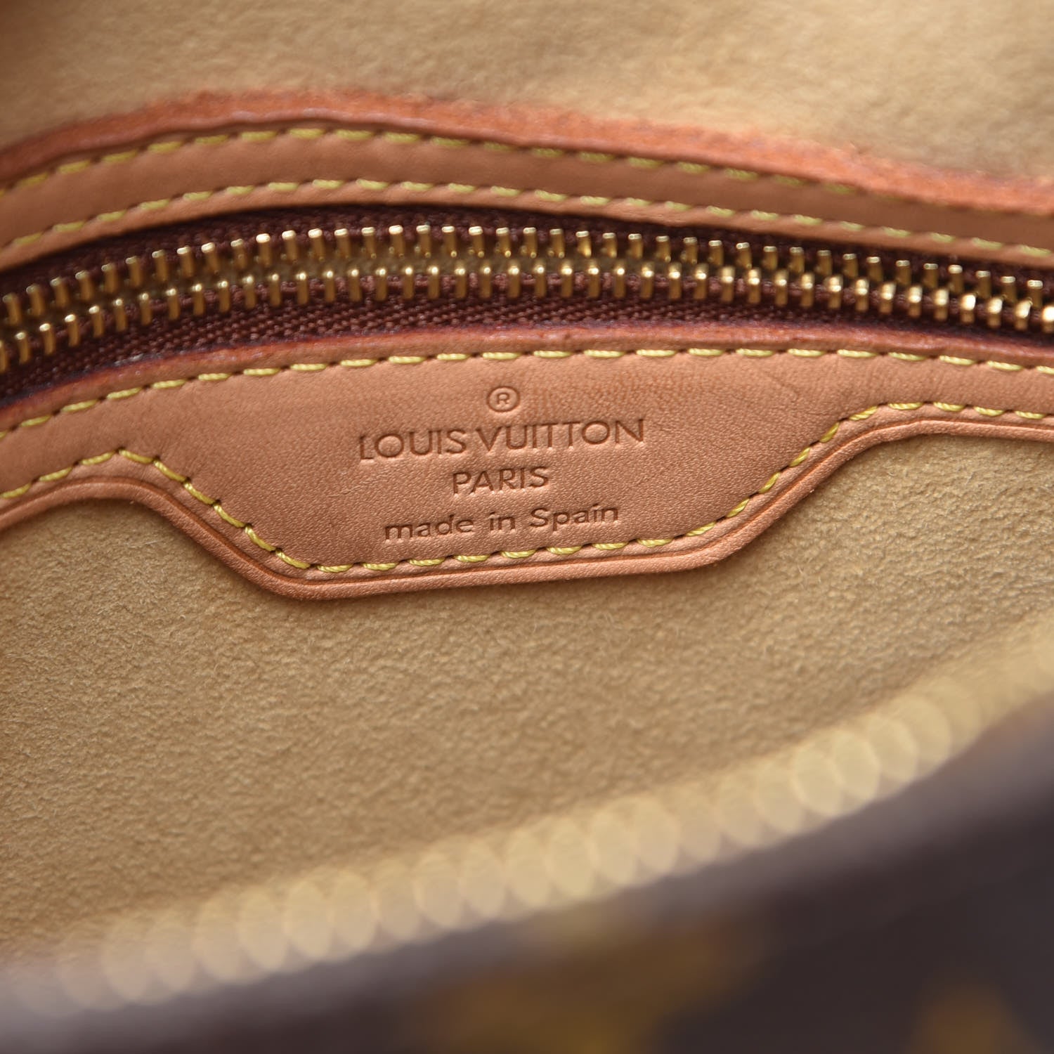 Louis Vuitton Monogram Looping GM 6 of 10