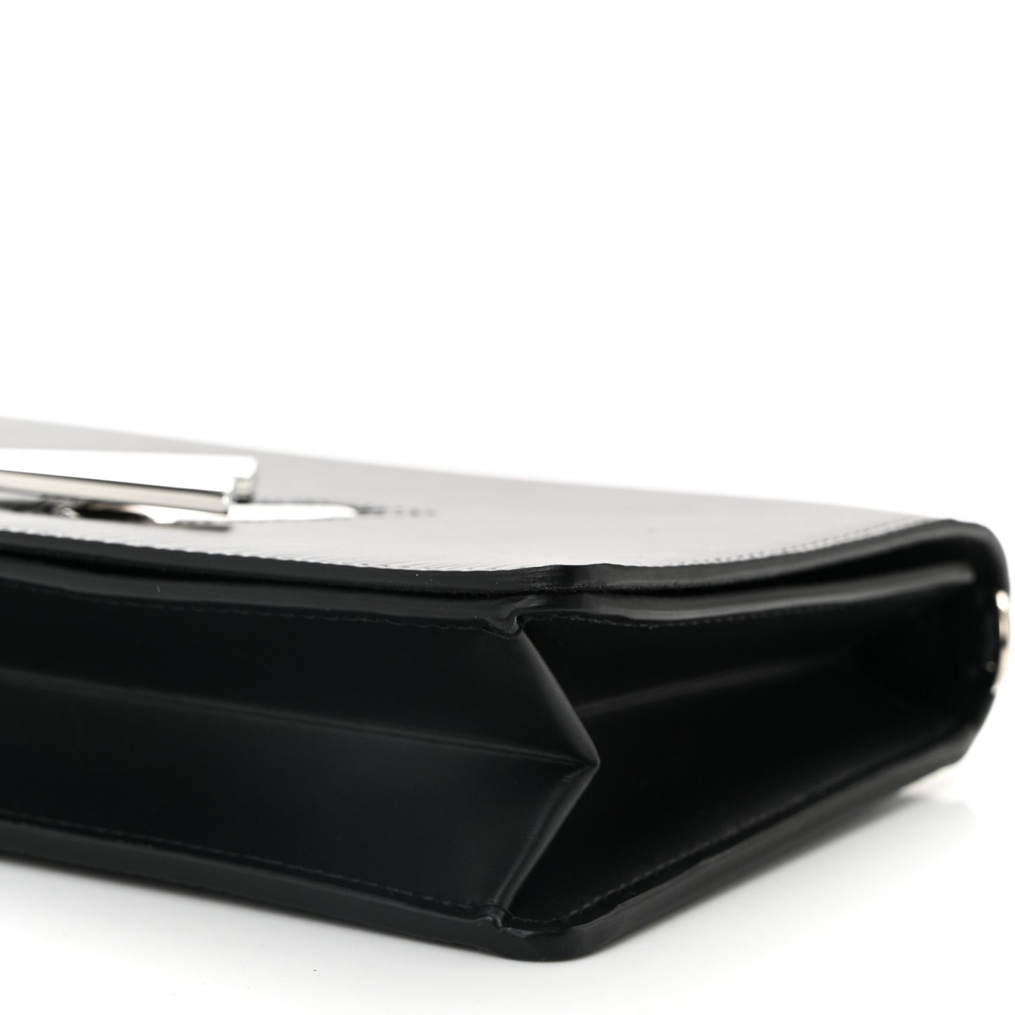 Epi Twist Belt Chain Wallet Black