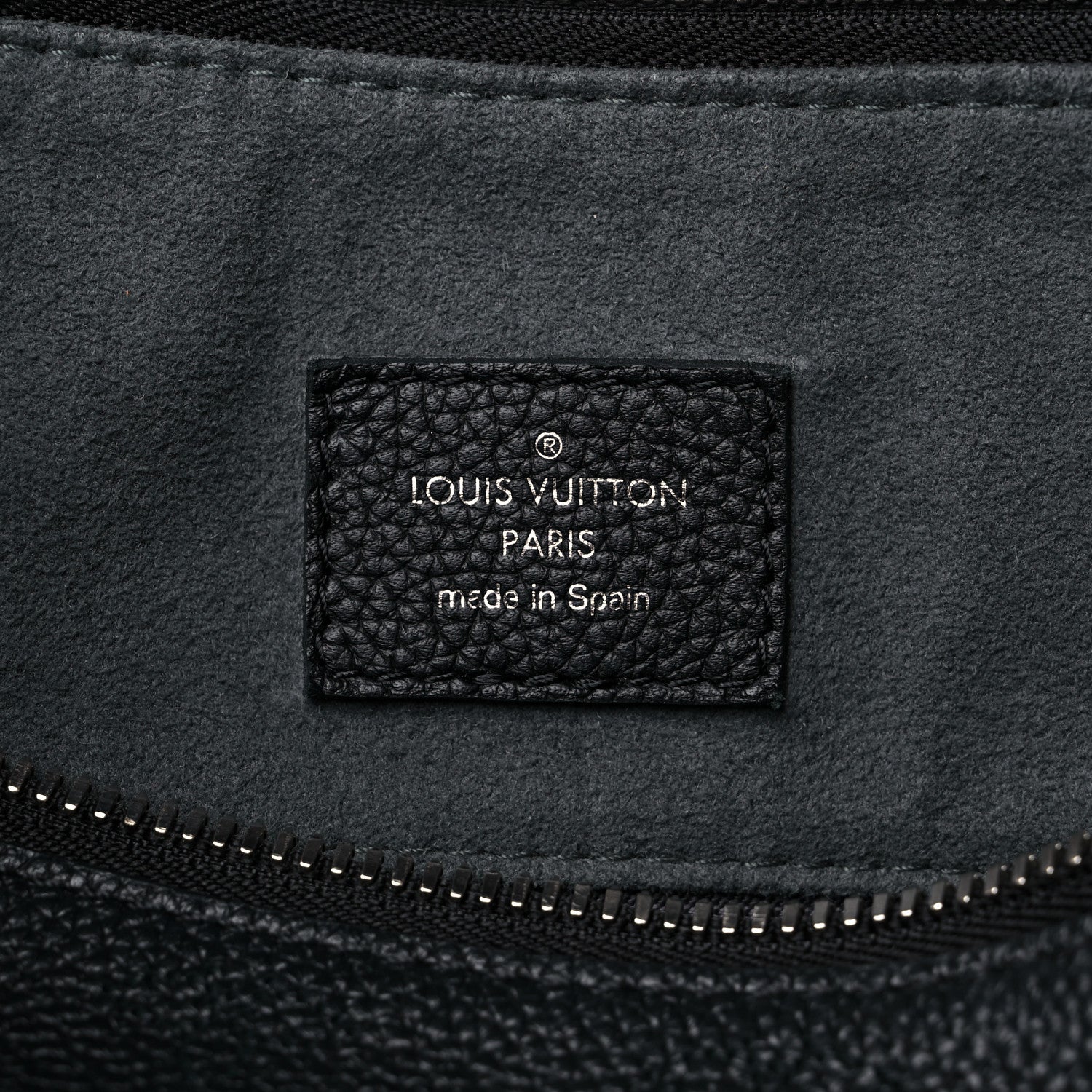 Louis Vuitton Mahina Beaubourg Hobo MM Black 6 of 11