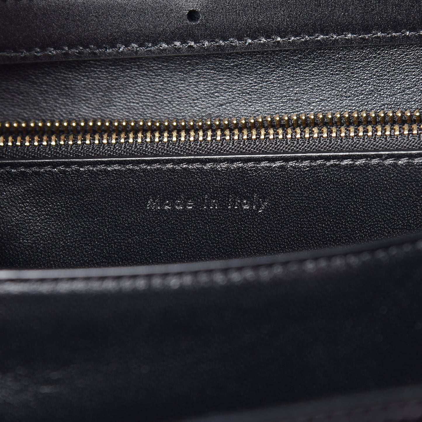 Box Calfskin Medium Classic Box Flap Bag Black
