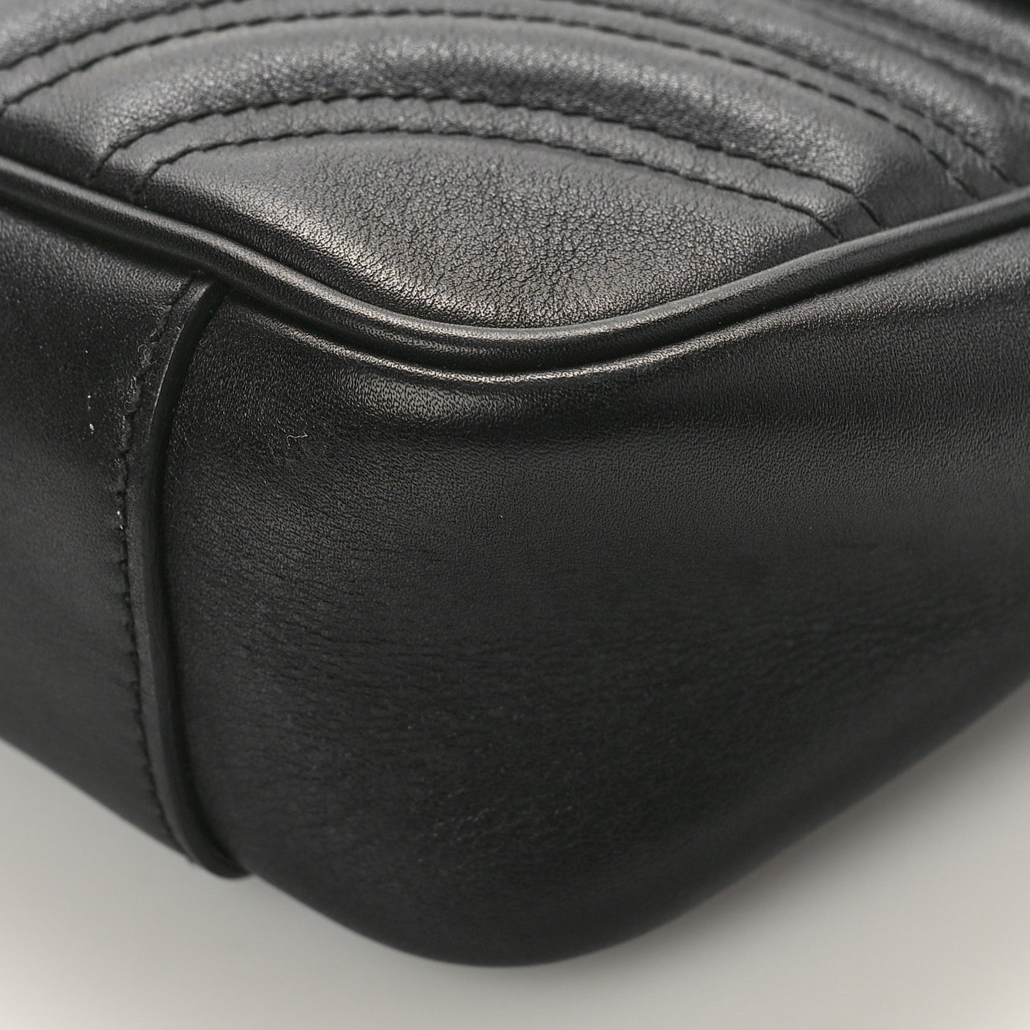 Calfskin Matelasse Small GG Marmont Shoulder Bag Black