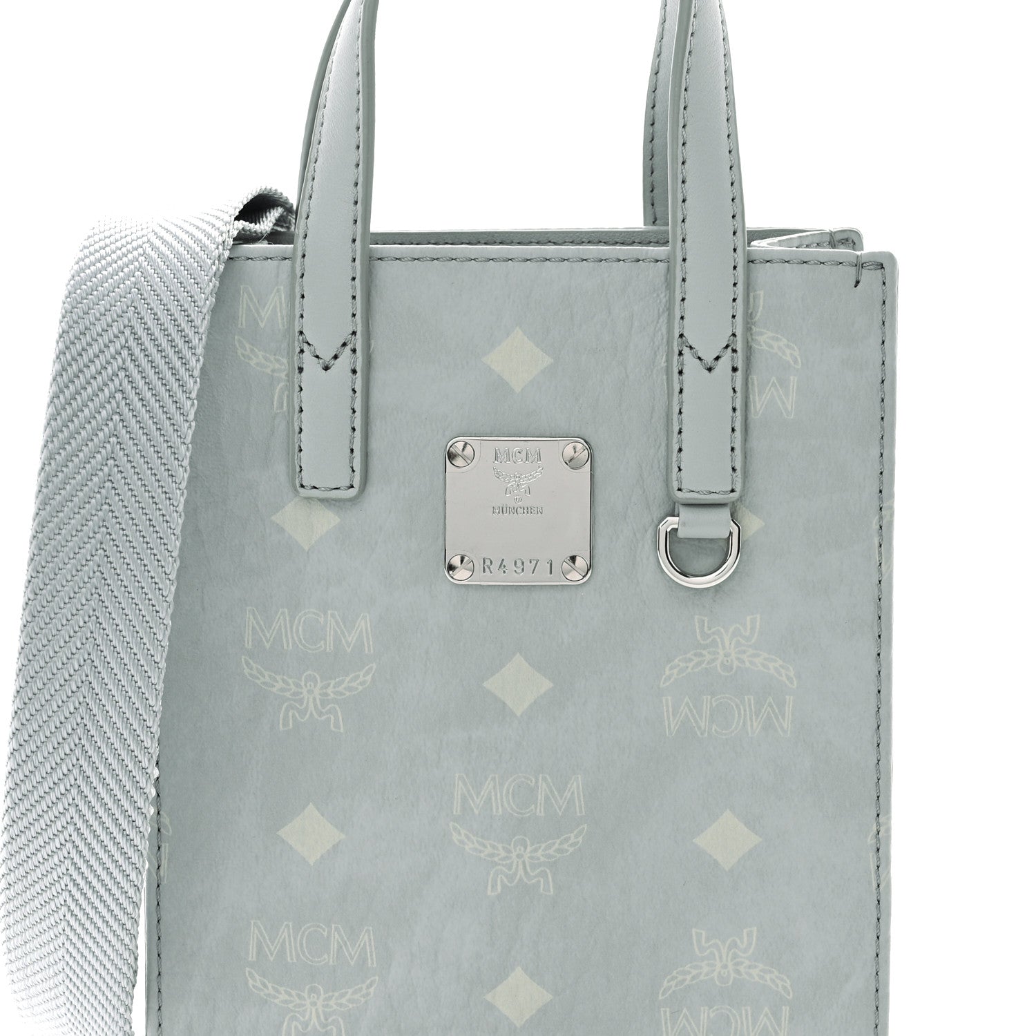 MCM Maxi Visetos X-Mini Aren Tote Sky 5 of 10