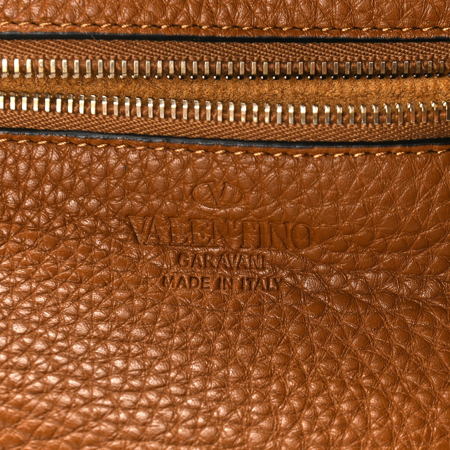 Valentino Garavani Pebbled Calfskin Medium Rockstud Tote Light Cuir 6 of 8
