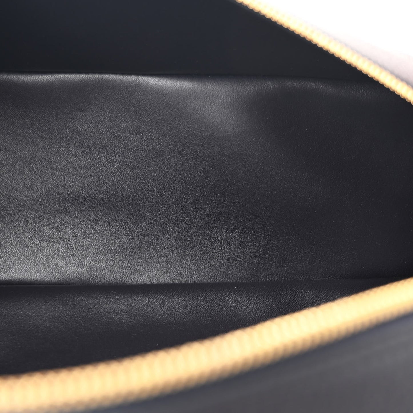 Tender Calfskin Extra Pocket L27 Blue Navy