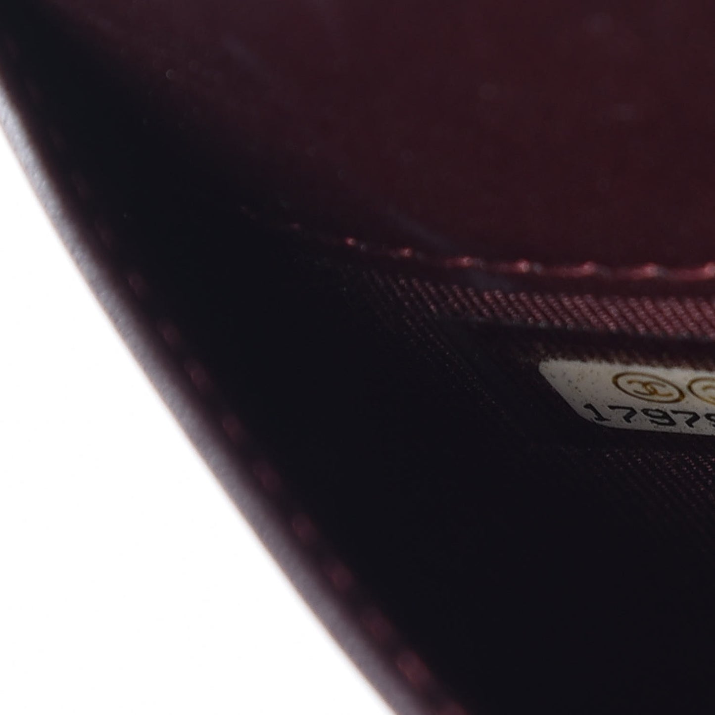 Caviar Quilted Yen Wallet Black