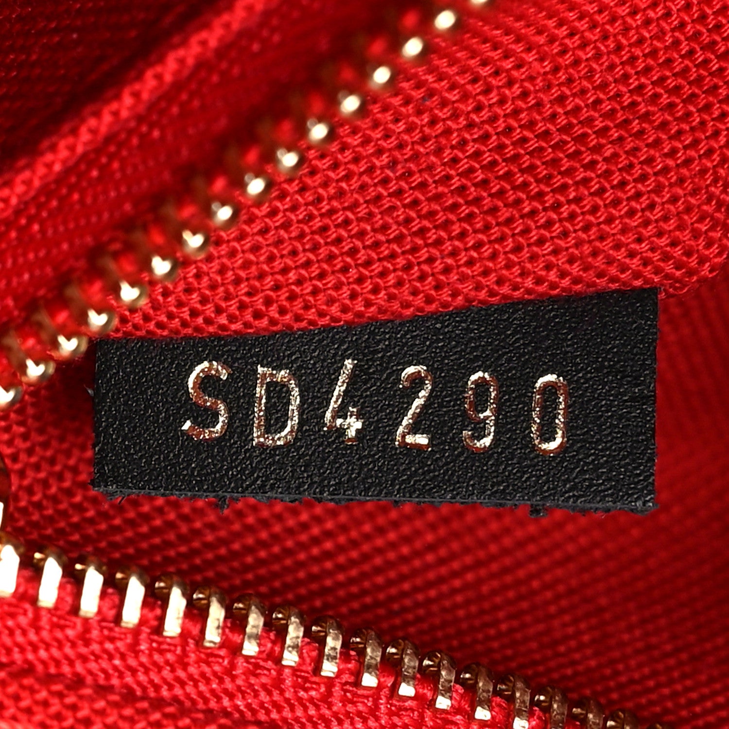 Louis Vuitton Reverse Monogram Giant Onthego MM 7 of 9