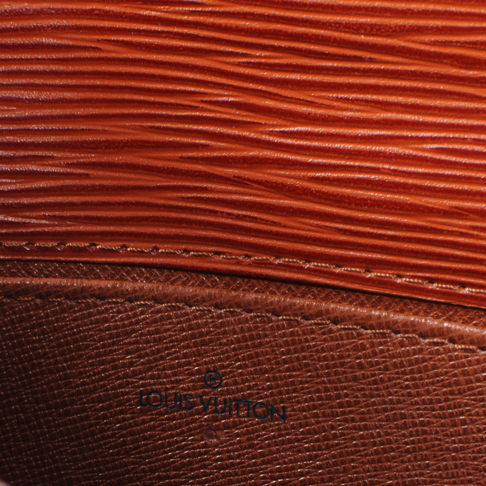 Louis Vuitton Epi Pochette Iena Kenyan Fawn 5 of 6