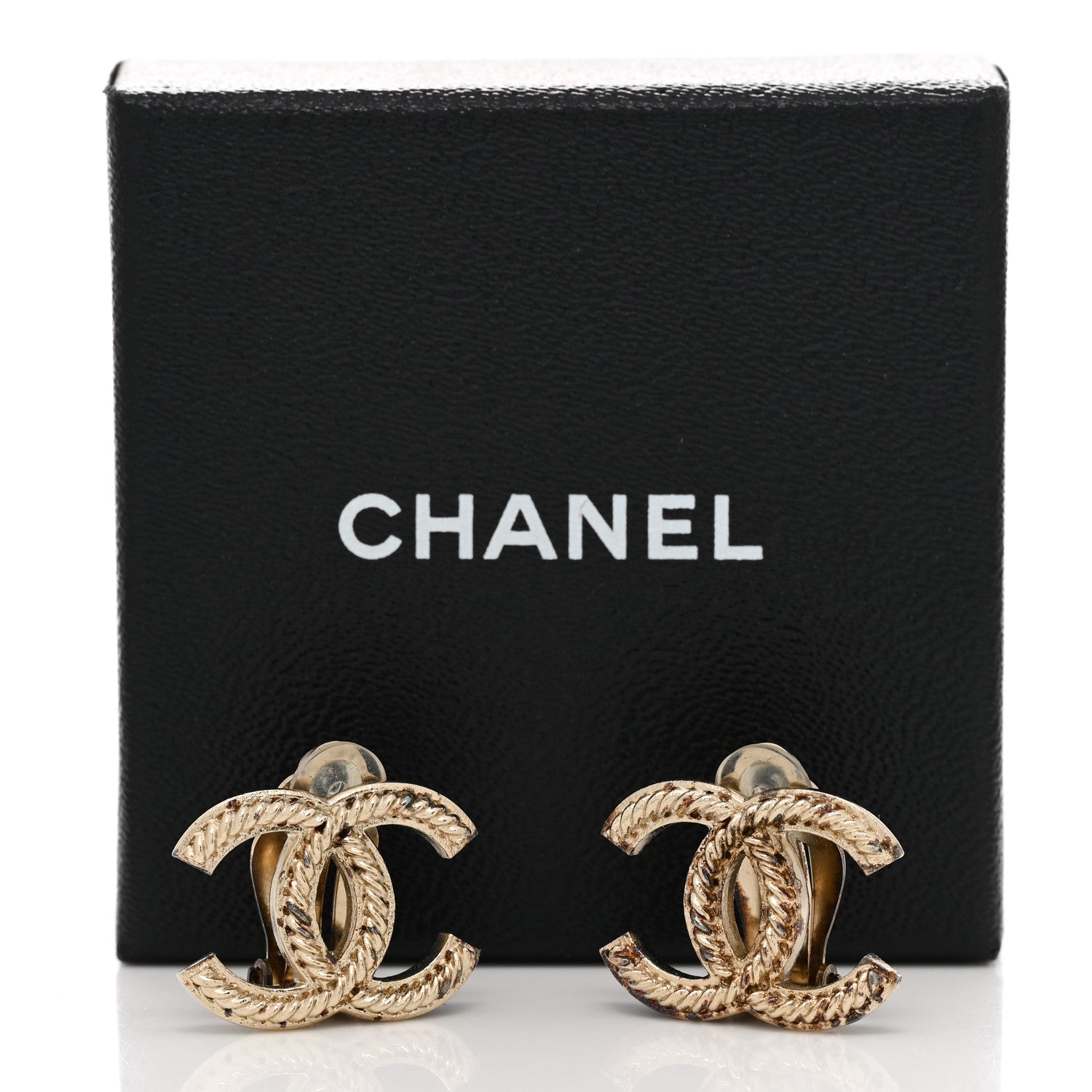 Chanel Textured CC Clip On Earrings Gold 7 of 7