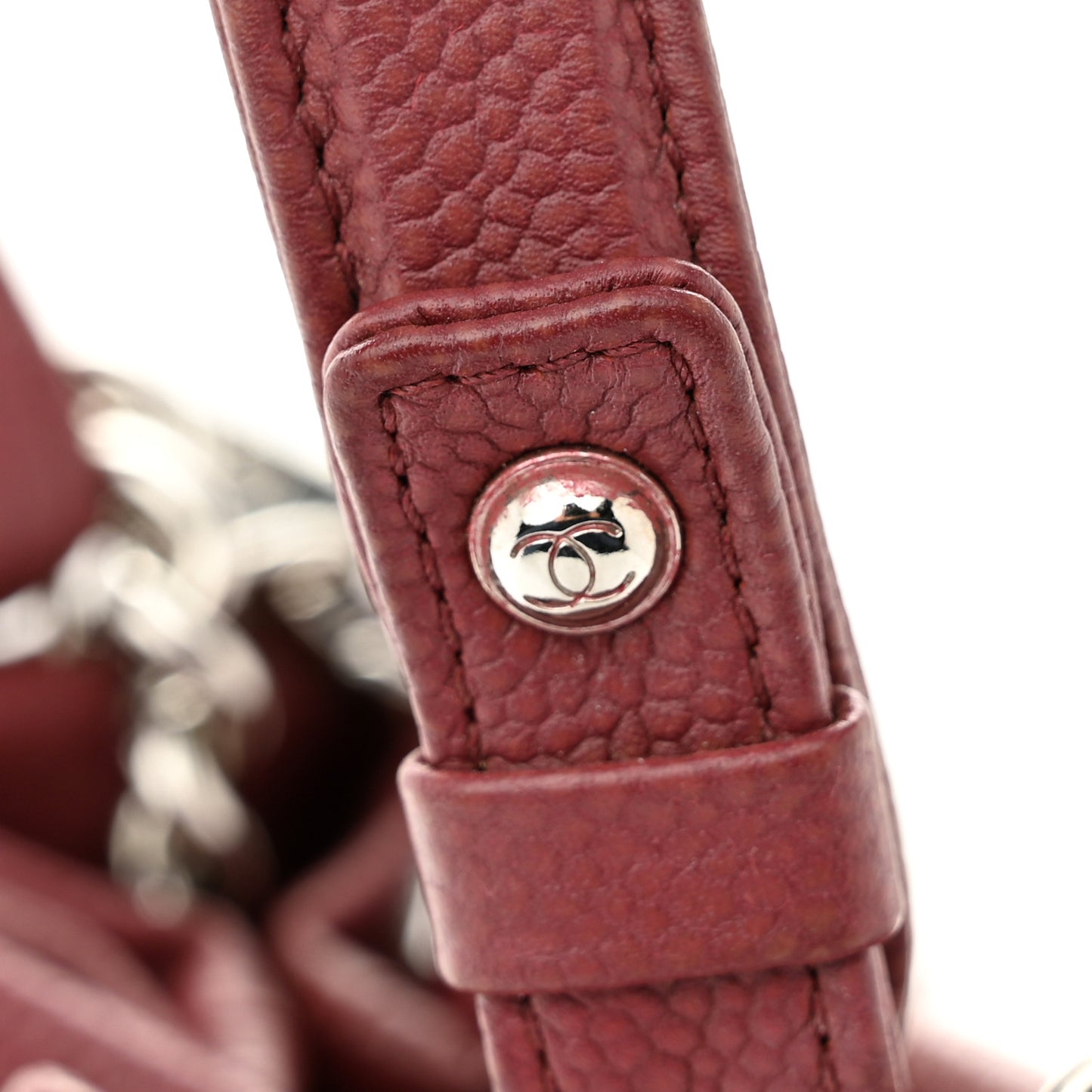 Caviar Flat Quilted CC Chain Bucket Drawstring Bag Burgundy