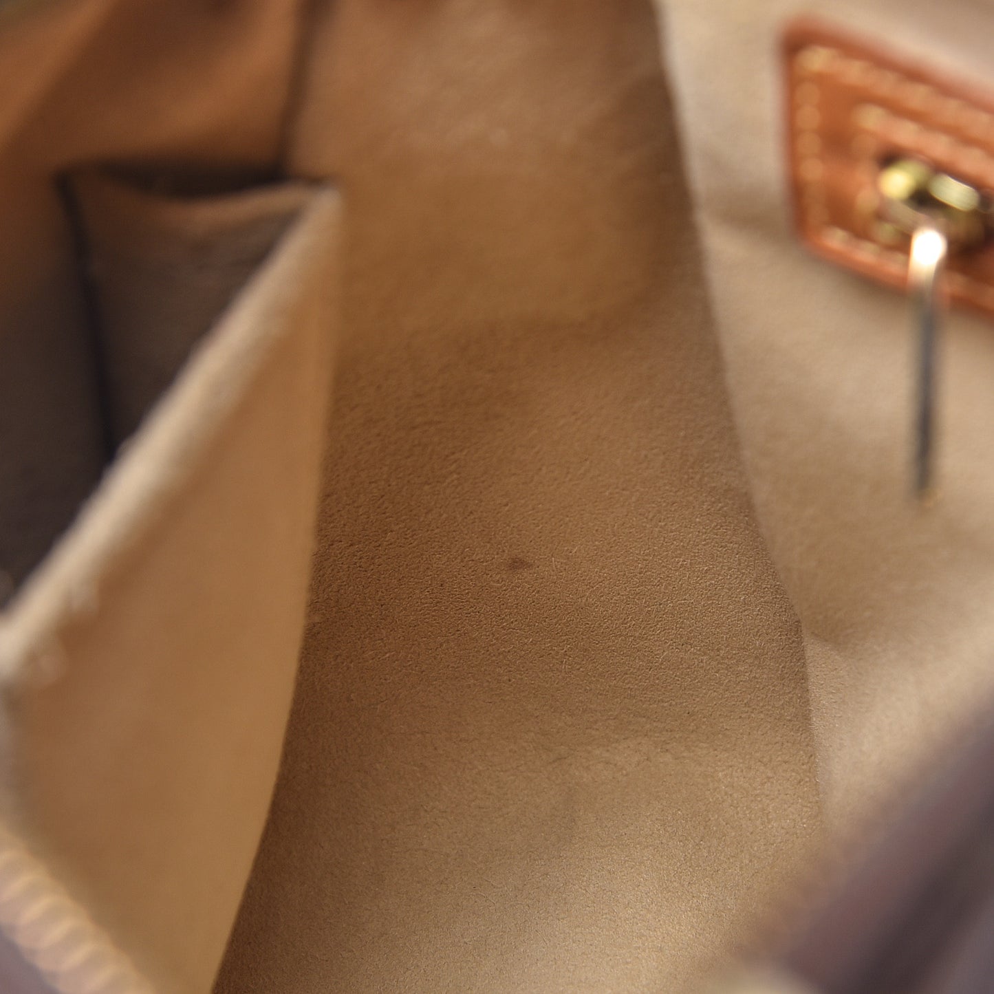 Monogram Looping MM