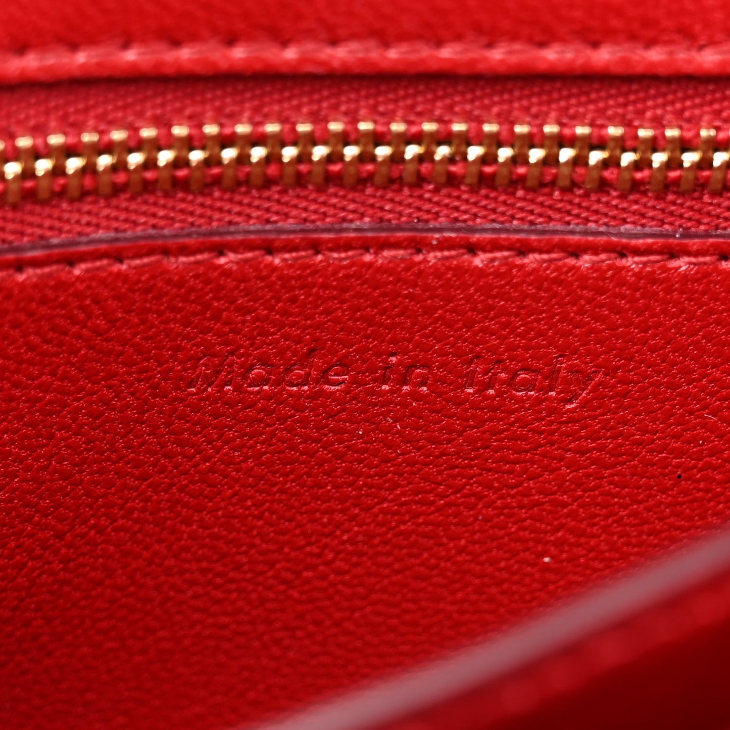 Box Calfskin Small Classic Box Flap Bag Red