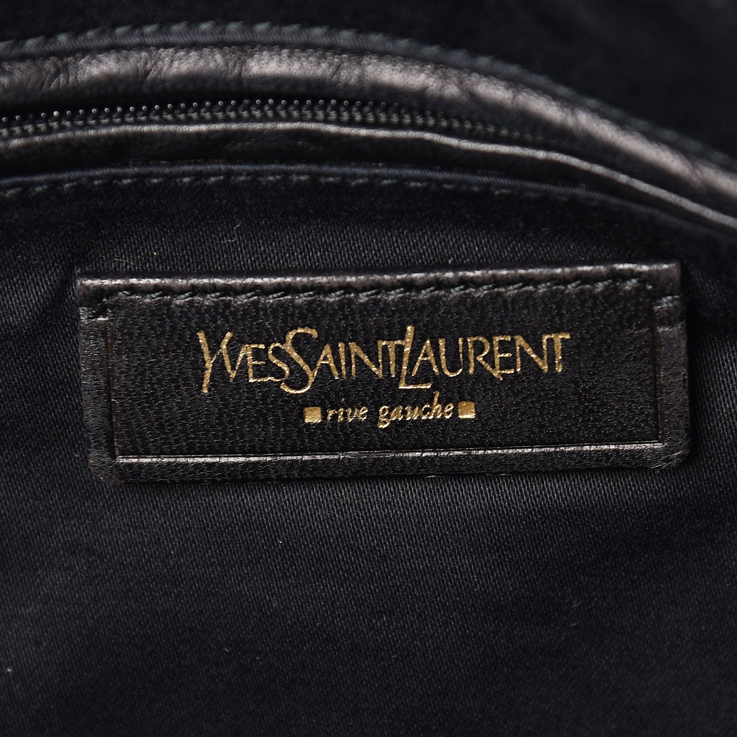 Saint Laurent Patent Small Downtown Black 6 of 15