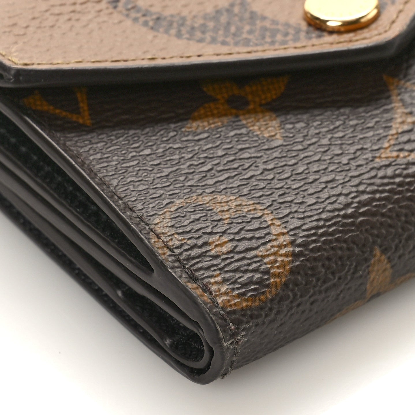 Reverse Monogram Giant Zoe Wallet