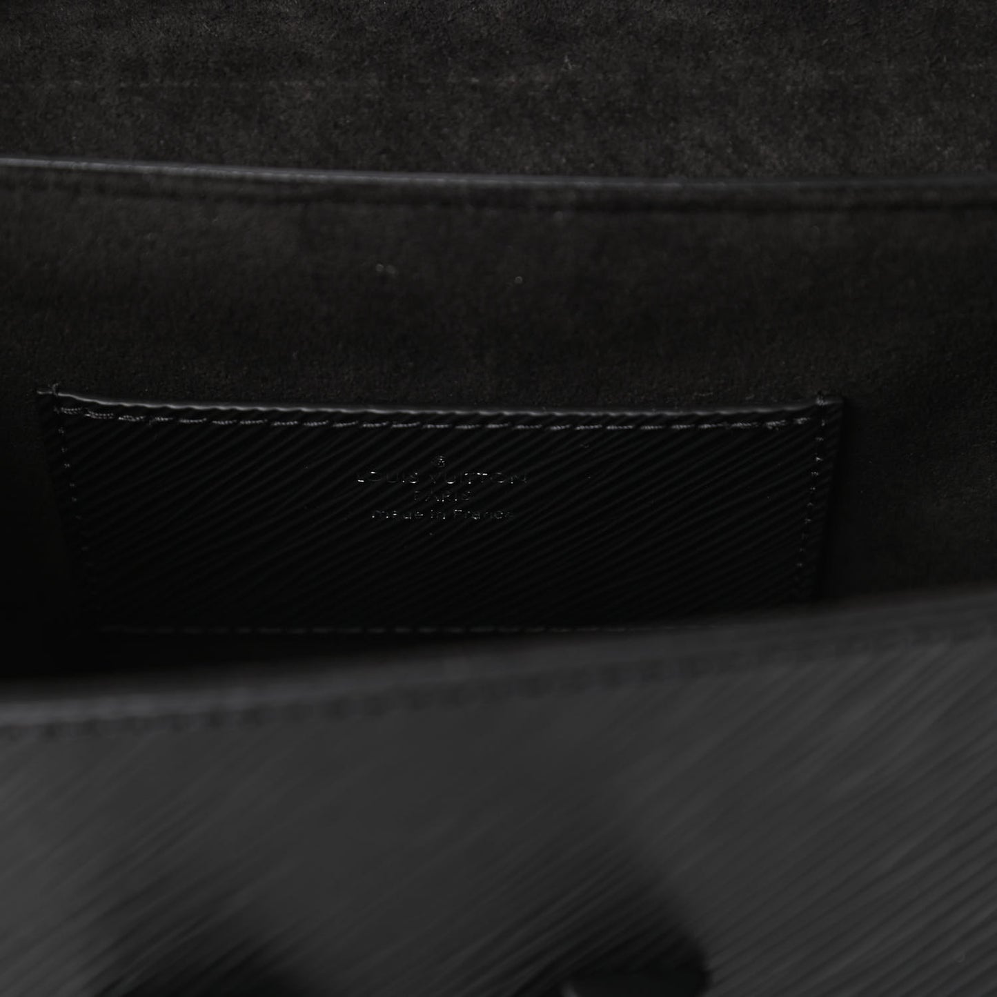 Epi Twist Shoulder Bag MM Matte Black