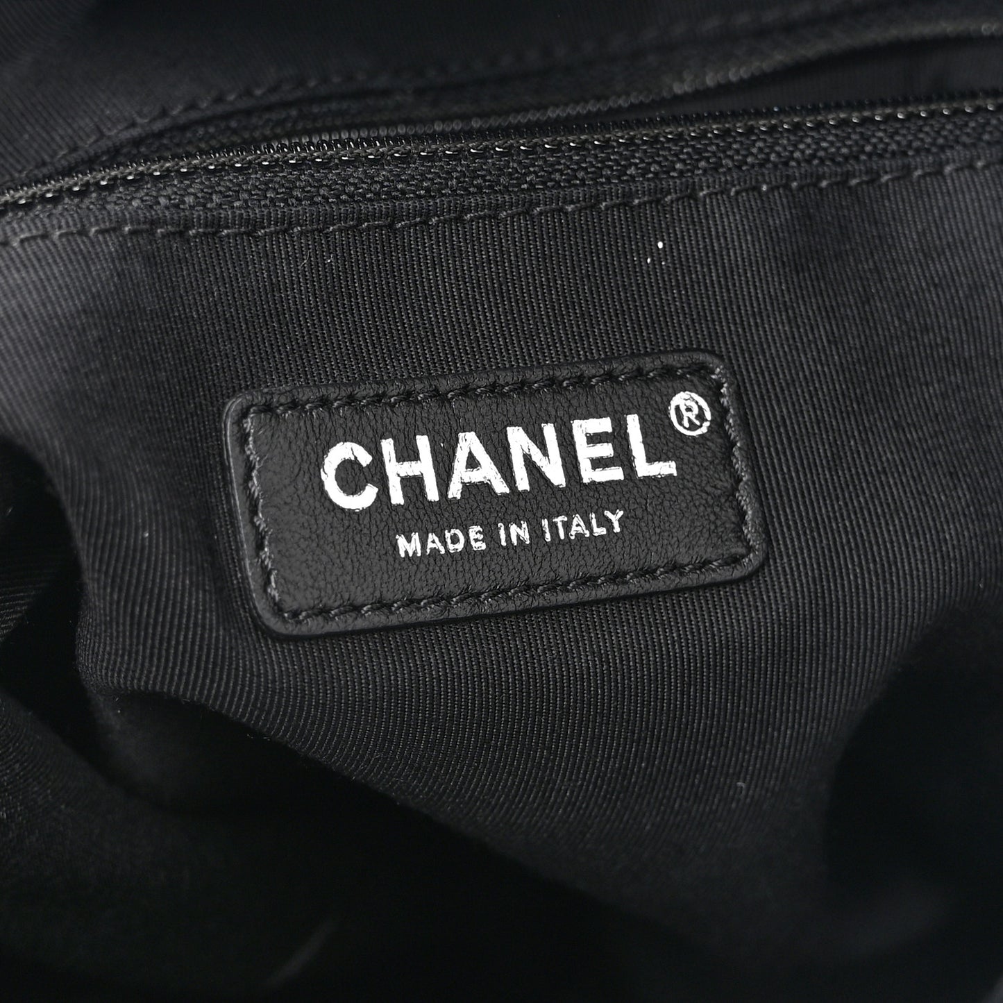 Calfskin Chain 20s Signature Tote Black