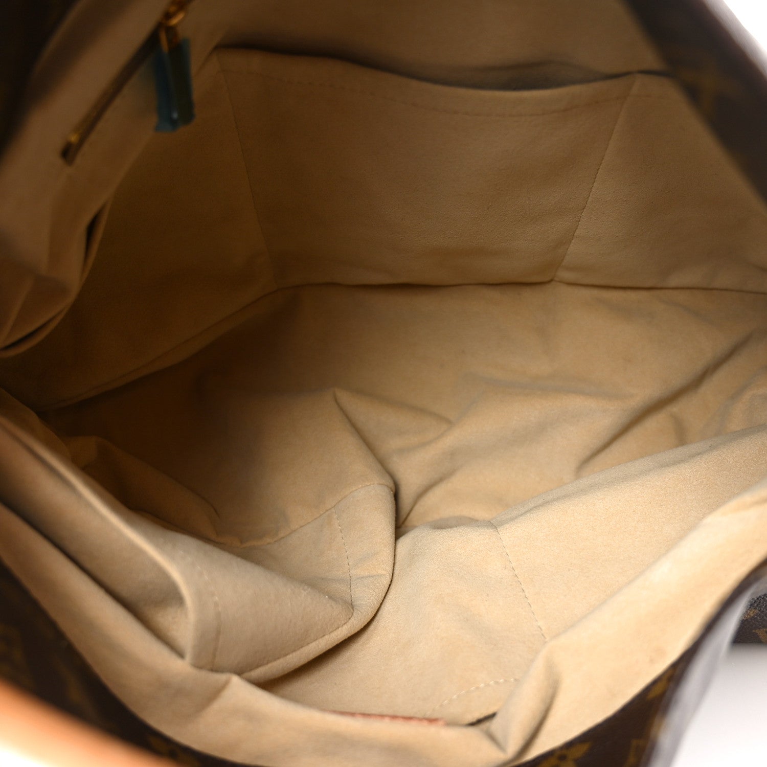 Louis Vuitton Monogram Artsy MM 5 of 9