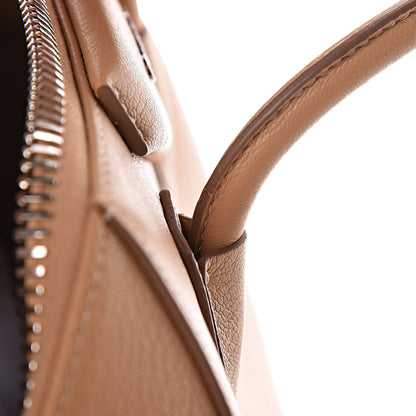 Givenchy Sugar Goatskin Small Antigona Light Beige 18 of 18