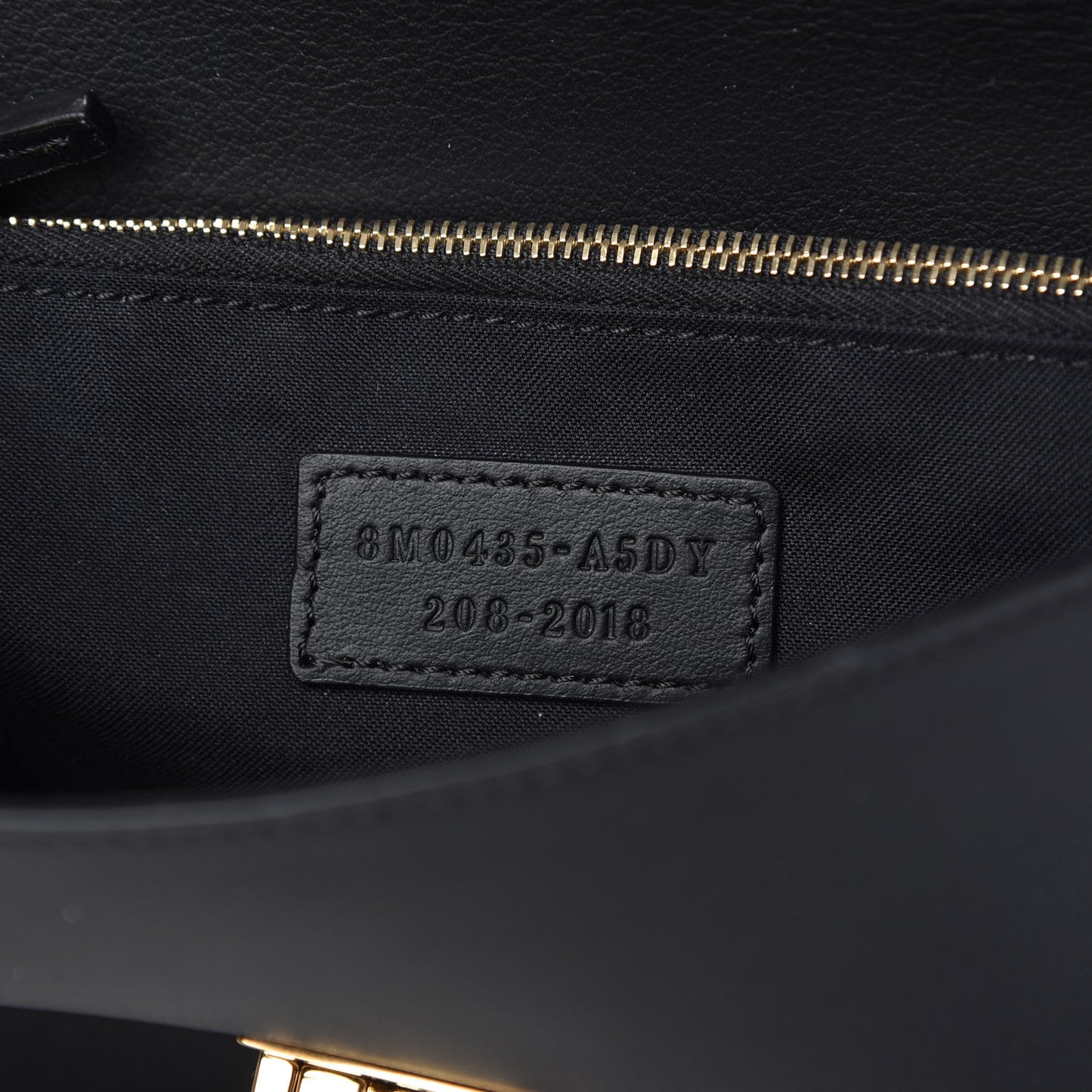Vitello Grace Matte Kan U Wallet On Chain Black
