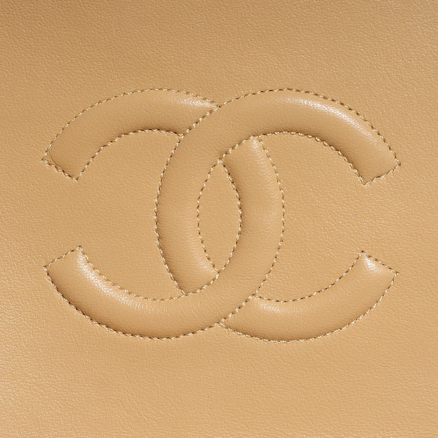 Lambskin Quilted Medium Single Flap Beige
