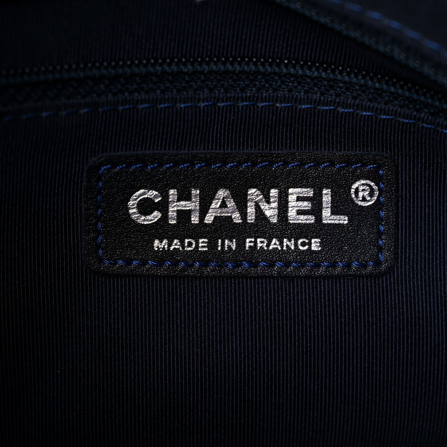 Shiny Lambskin Quilted Large Trianon Messenger Flap Marine