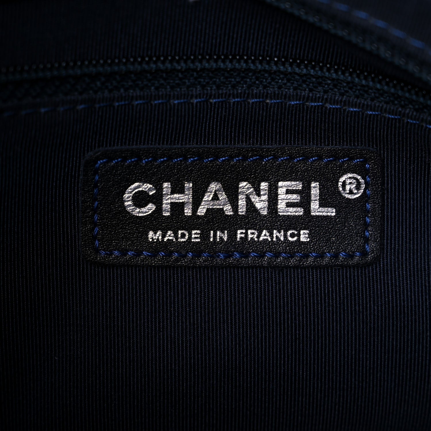 Chanel Shiny Lambskin Quilted Large Trianon Messenger Flap Marine 6 of 19