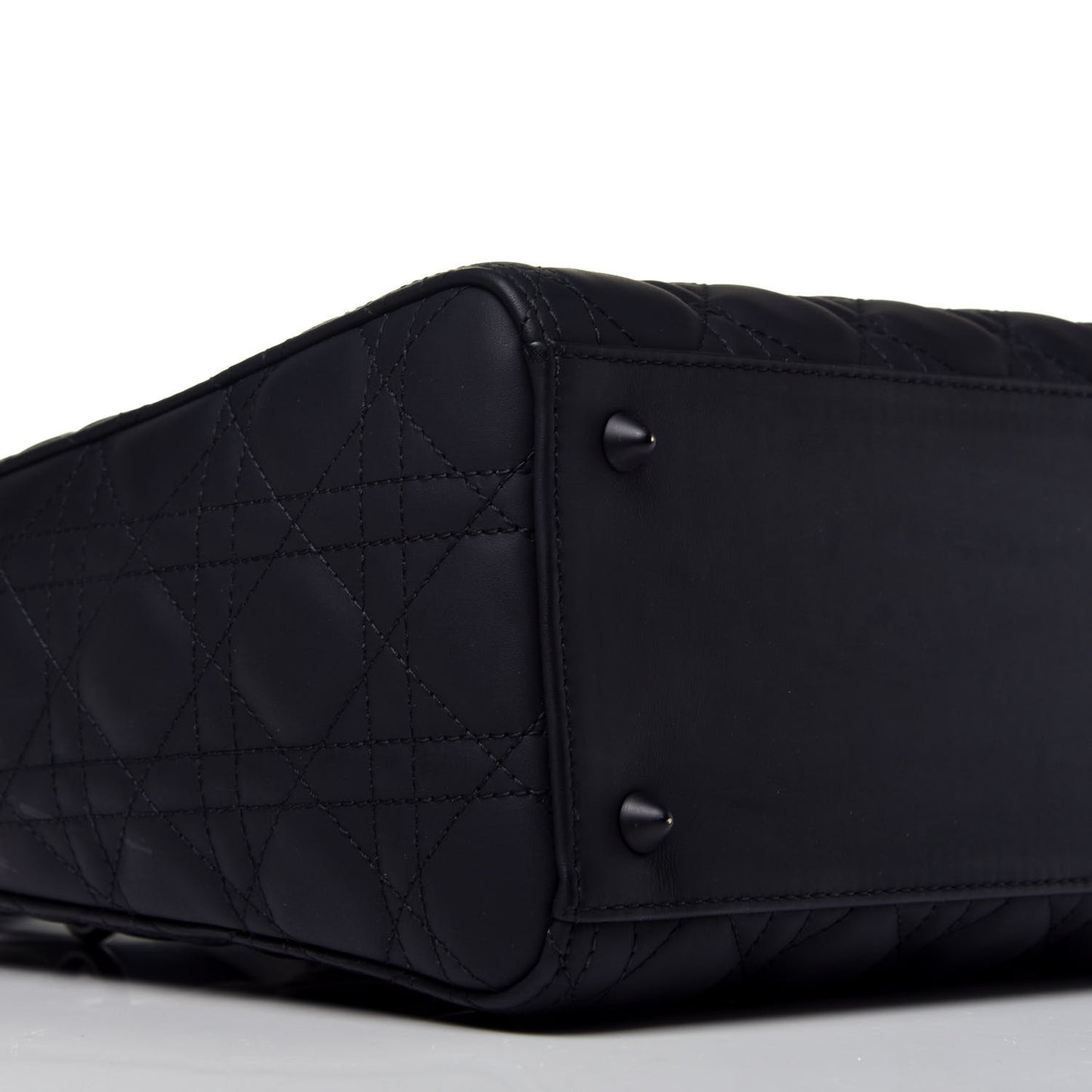 Ultra Matte Calfskin Cannage Medium Lady Dior Black
