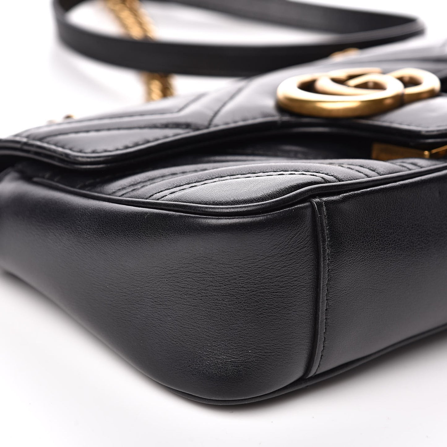 Calfskin Matelasse Mini GG Marmont Shoulder Bag Black