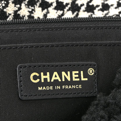 Chanel Shearling Tweed Jumbo Single Flap Black White 6 of 11