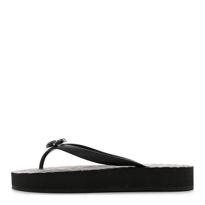 Gucci Rubber Chevron Womens GG Thong Sandals 39 Black 1 of 11