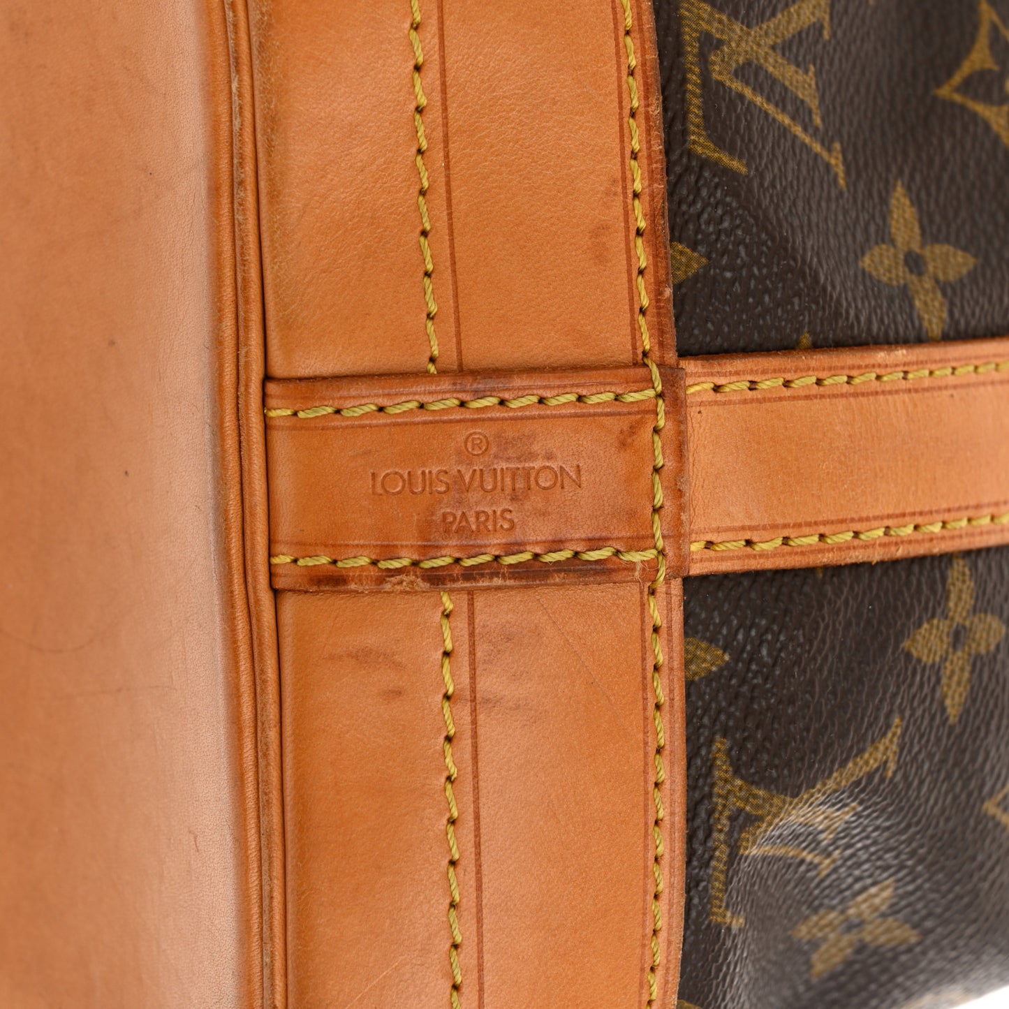 Monogram Noe