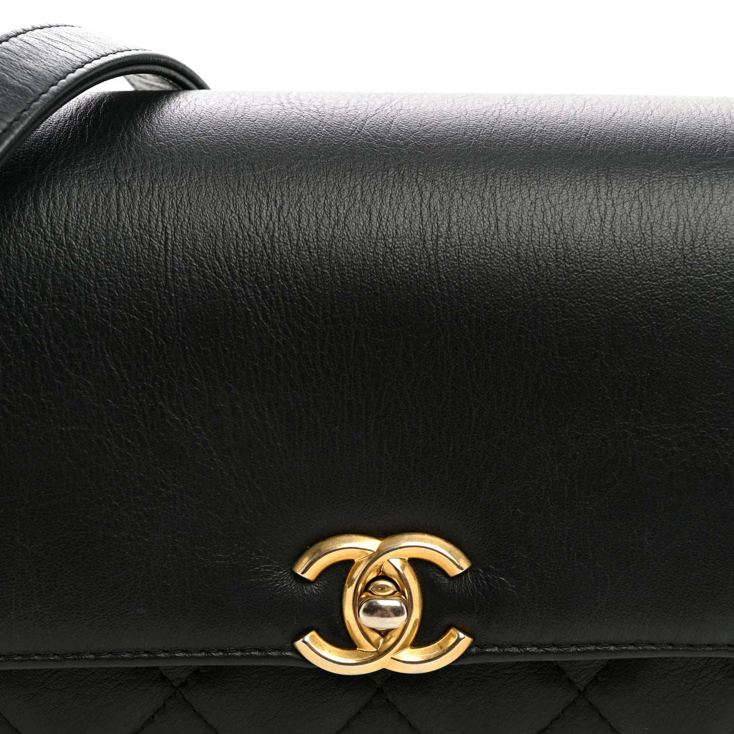 Calfskin Quilted Side Chain Compartment Flap Black
