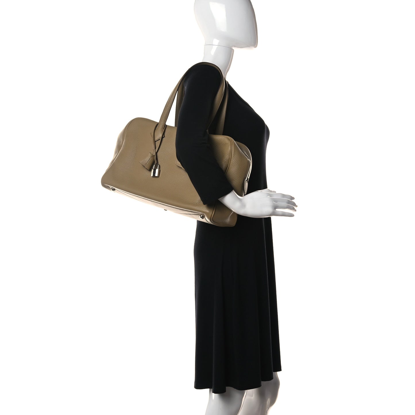 Taurillon Clemence Victoria II 35 Camel