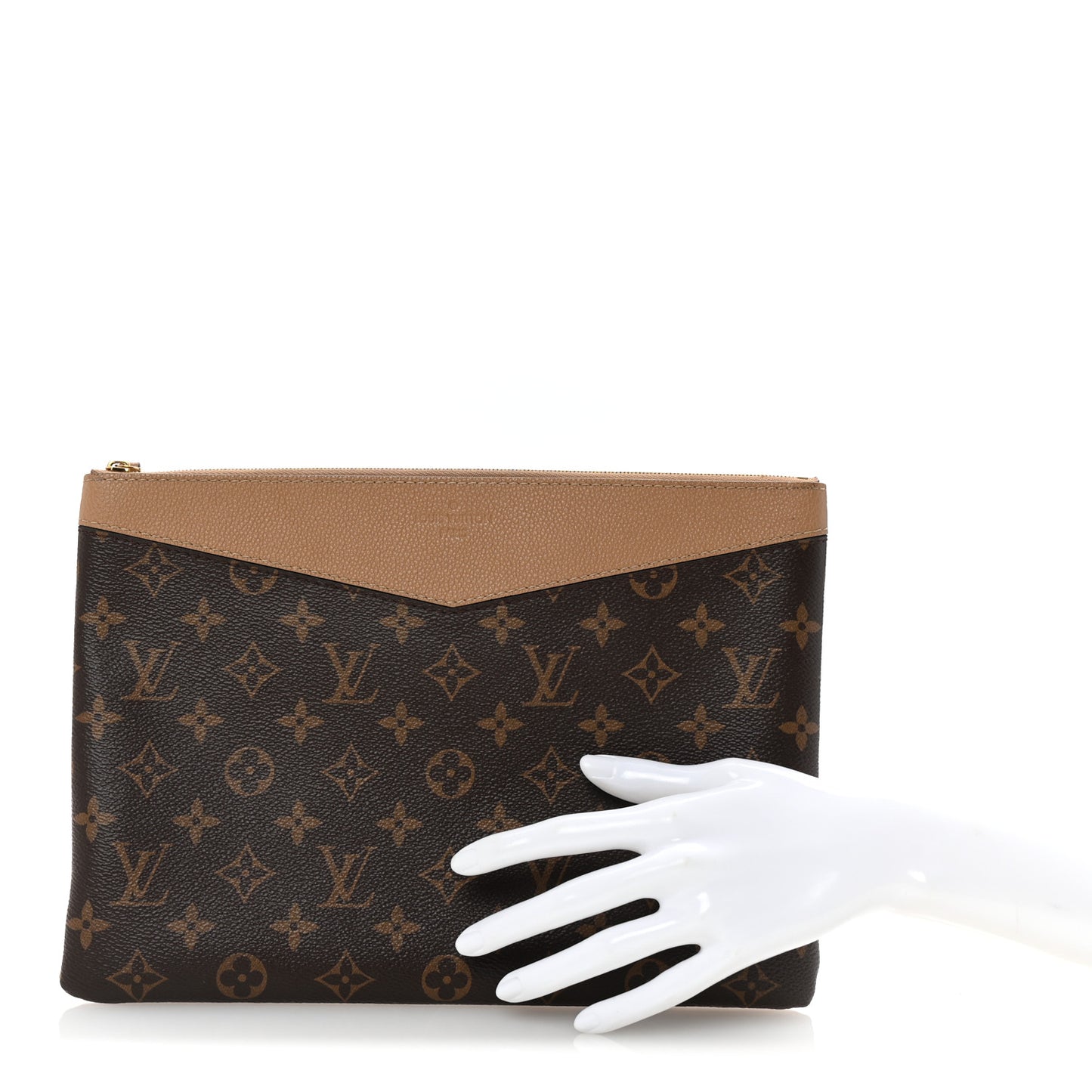 Monogram Daily Pouch Sesame