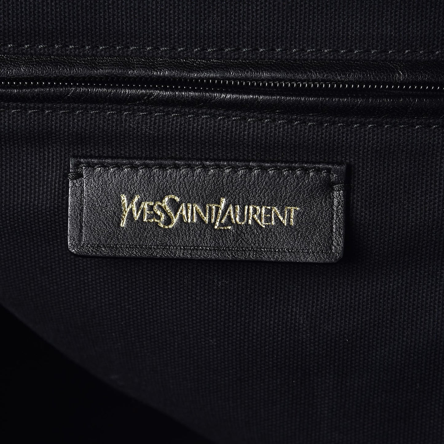 Pebbled Lambskin Medium Easy Sac Black
