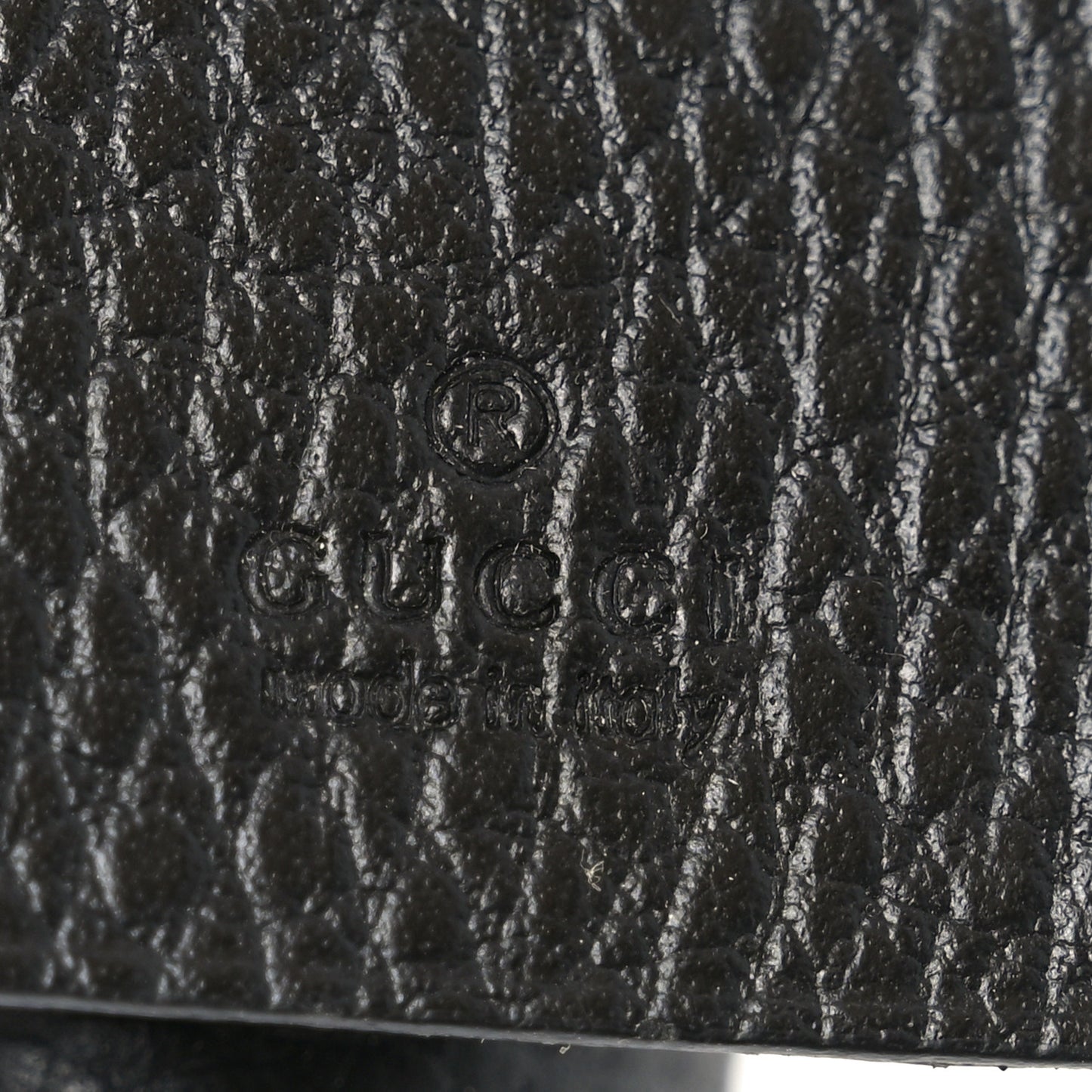 Pebbled Calfskin GG Marmont 6 Key Holder Black