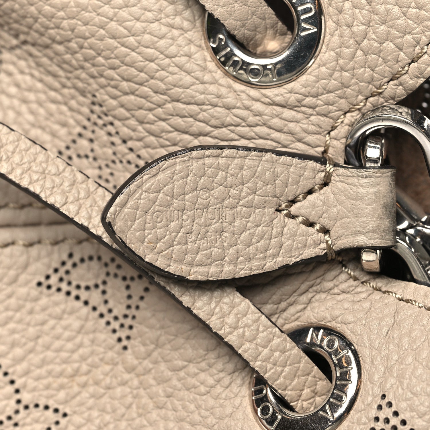 Louis Vuitton Mahina Bella Galet 6 of 11