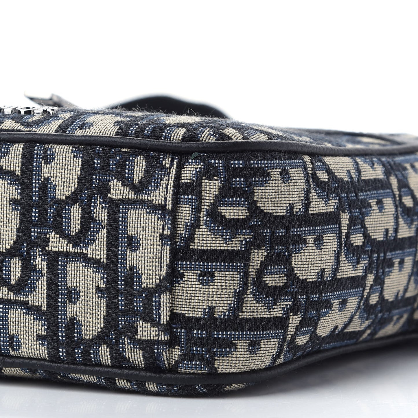 Oblique Messenger Pouch Beige Black