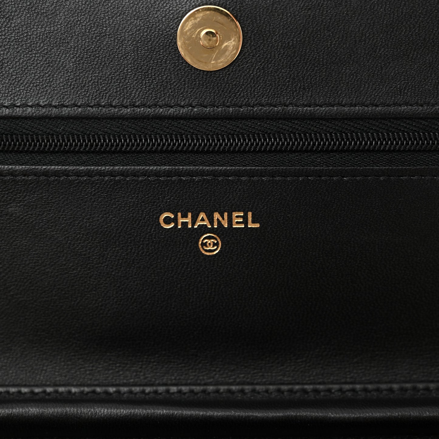 Lambskin Quilted Wallet On Chain WOC Black