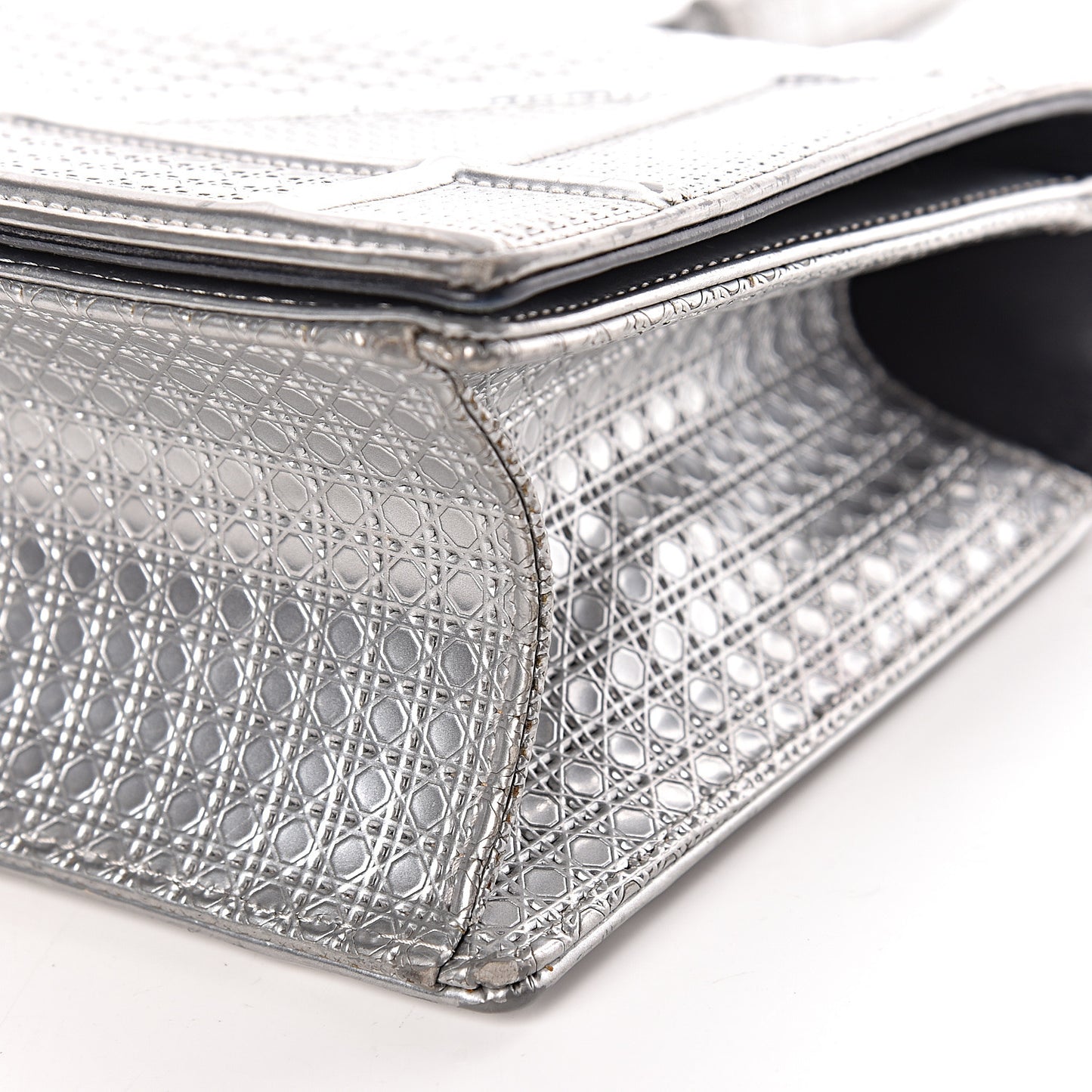 Metallic Patent Micro-Cannage Medium Diorama Flap Bag Silver