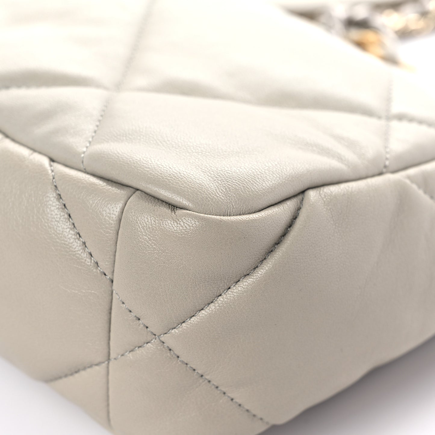 Goatskin Quilted Medium Chanel 19 Flap Grey