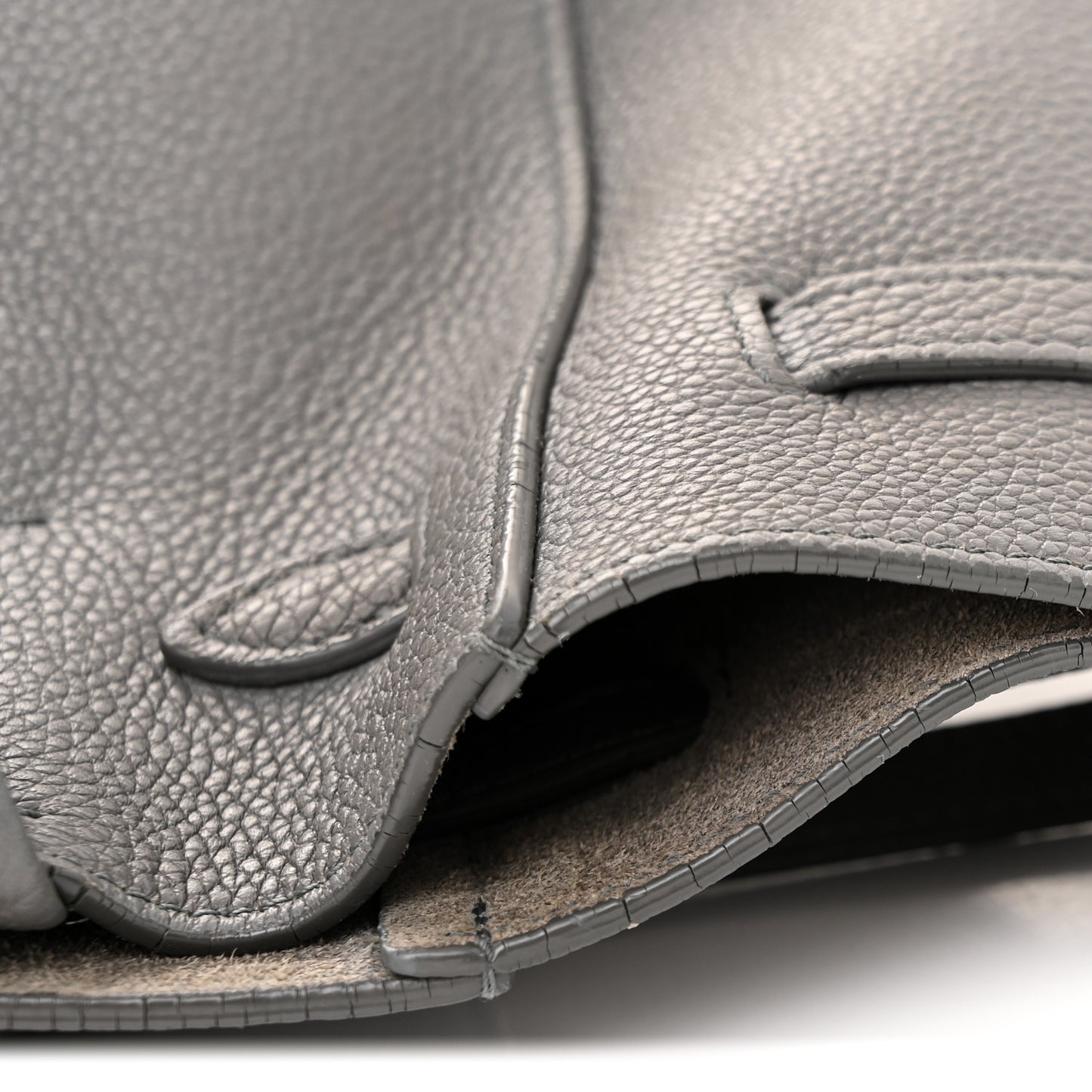 Soft Grained Calfskin Medium Belt Cabas Phantom Grey